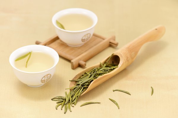 宝尚配资 绿茶性寒，红茶性温？喝茶养生，但很多人没喝对
